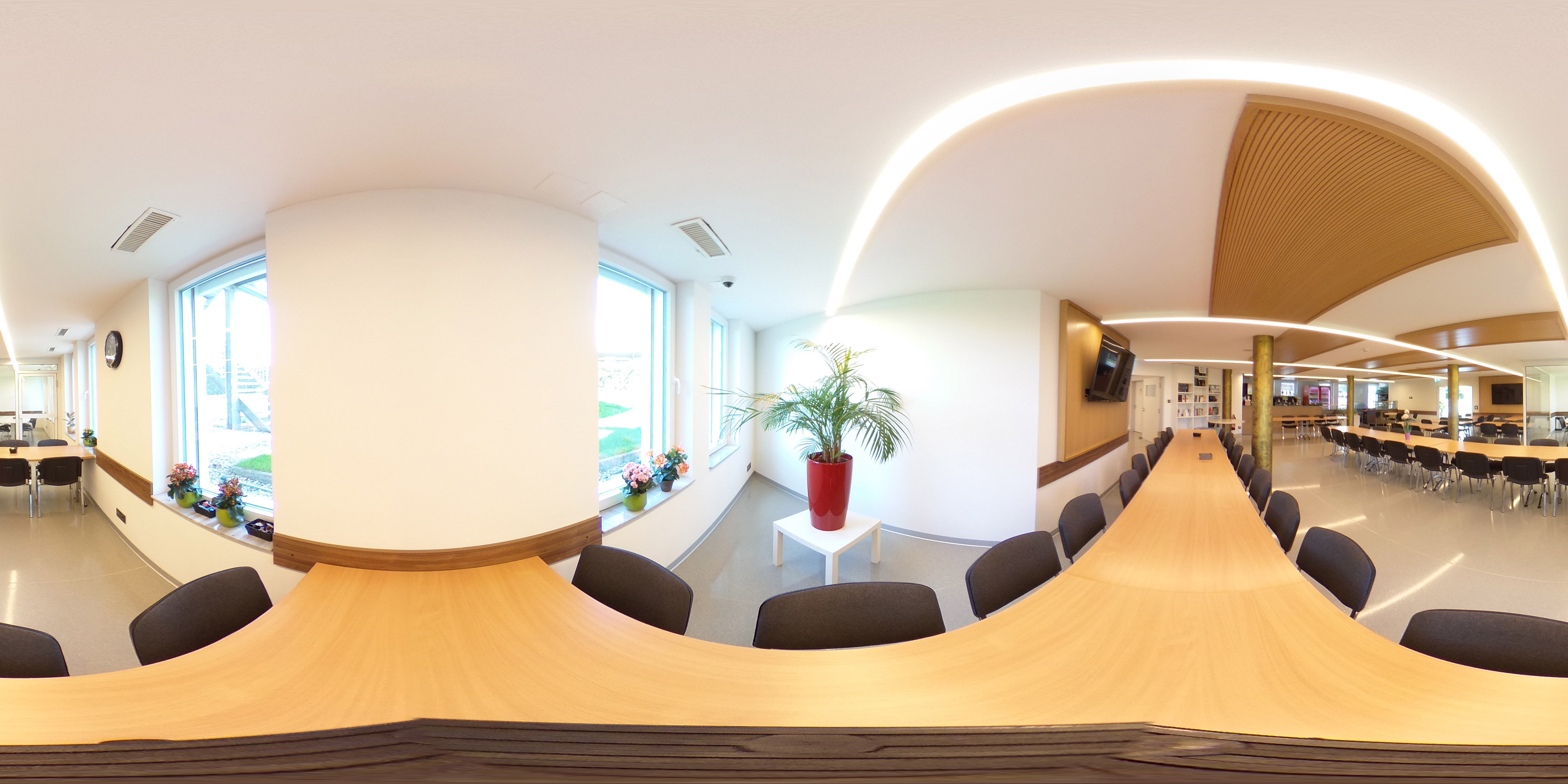 360° 24